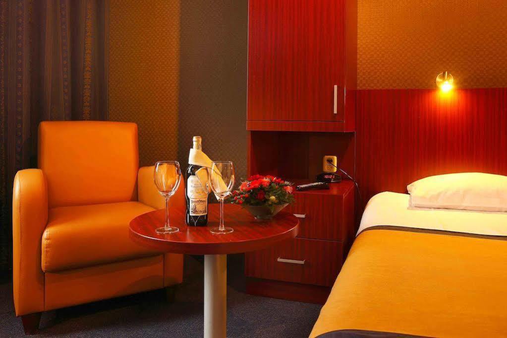 Hotel Parkzicht Veendam Dış mekan fotoğraf